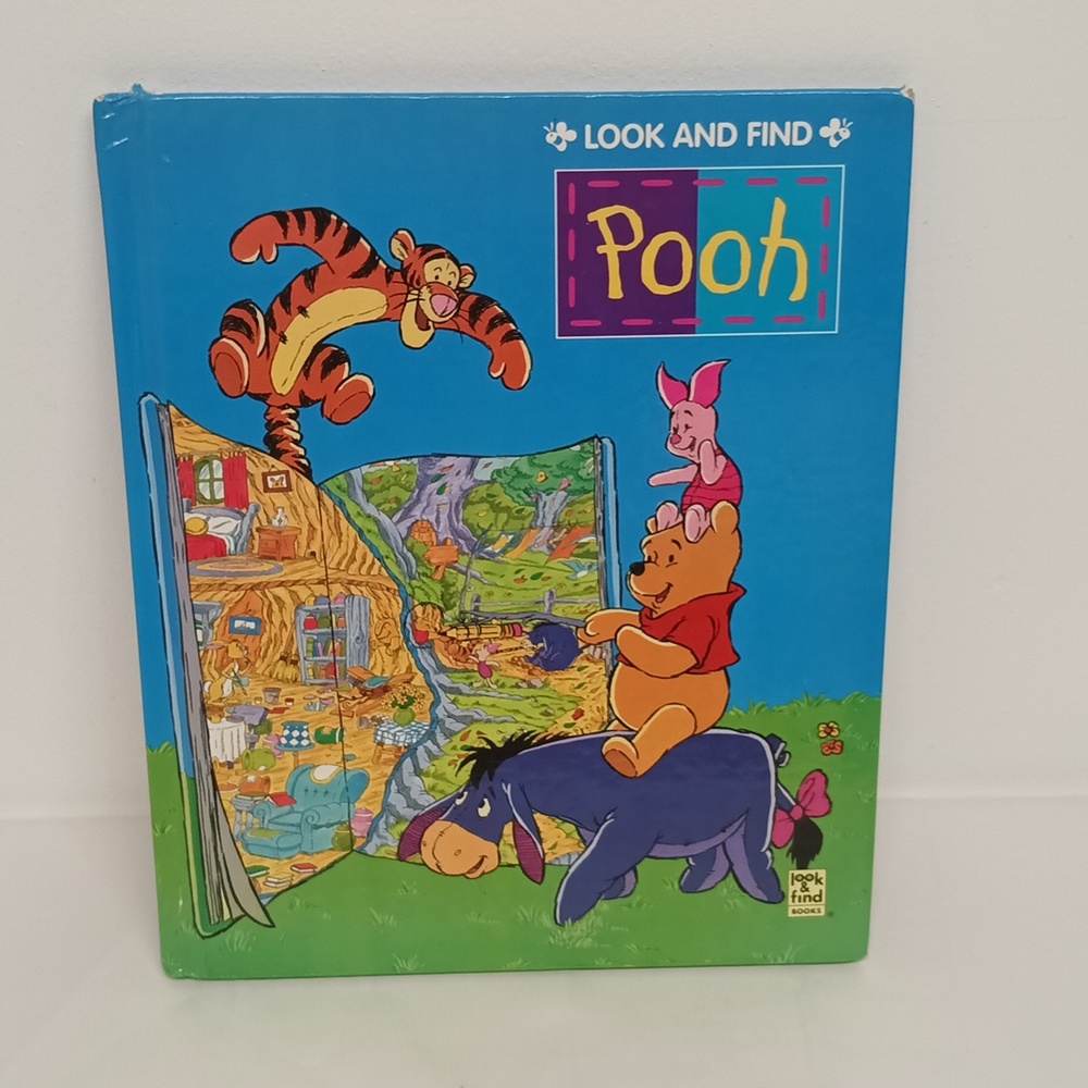 Look and find Pooh hard cover book vintage